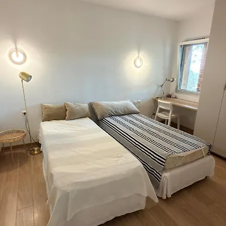 Apartment Santa Giulia, Cala Sultana Numero 40 *