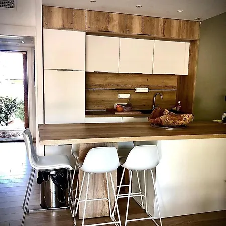 Apartment Santa Giulia, Cala Sultana Numero 40 *